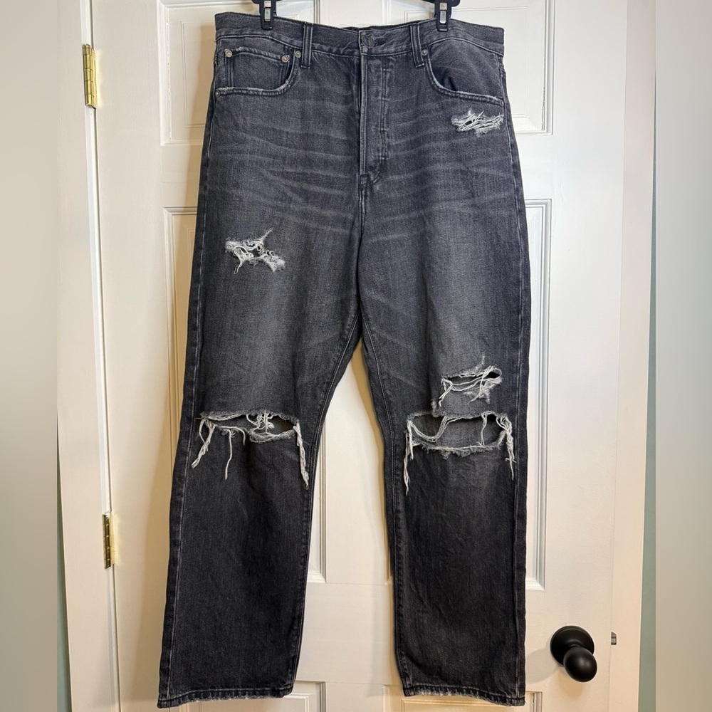 American Eagle 90’s Boyfriend Jean